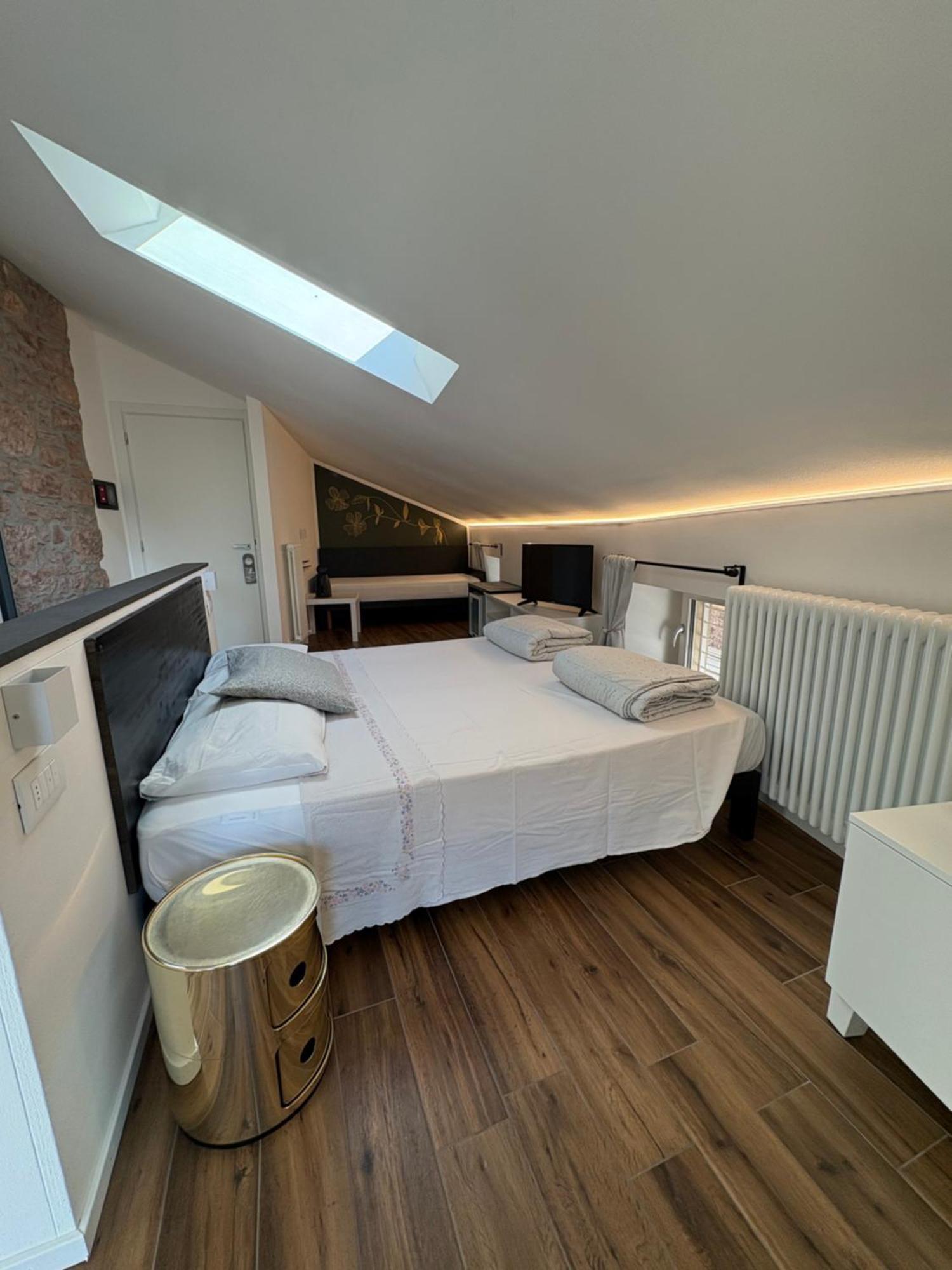 Bed and Breakfast Casa Pitem Torbole Sul Garda Habitación foto